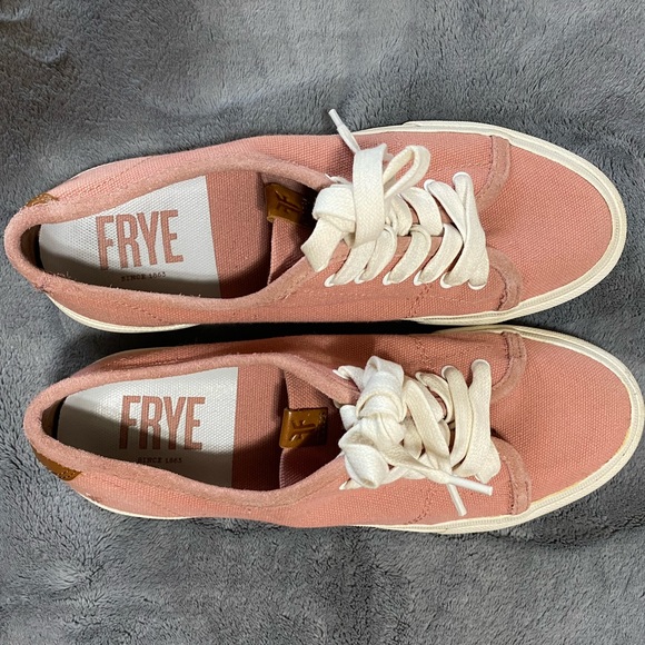 Frye Shoes - Picture 1 of 3